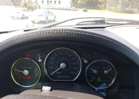 2008 Lincoln Mark Lt из США, поврежденный, VIN 5LTPW185X8FJ06769